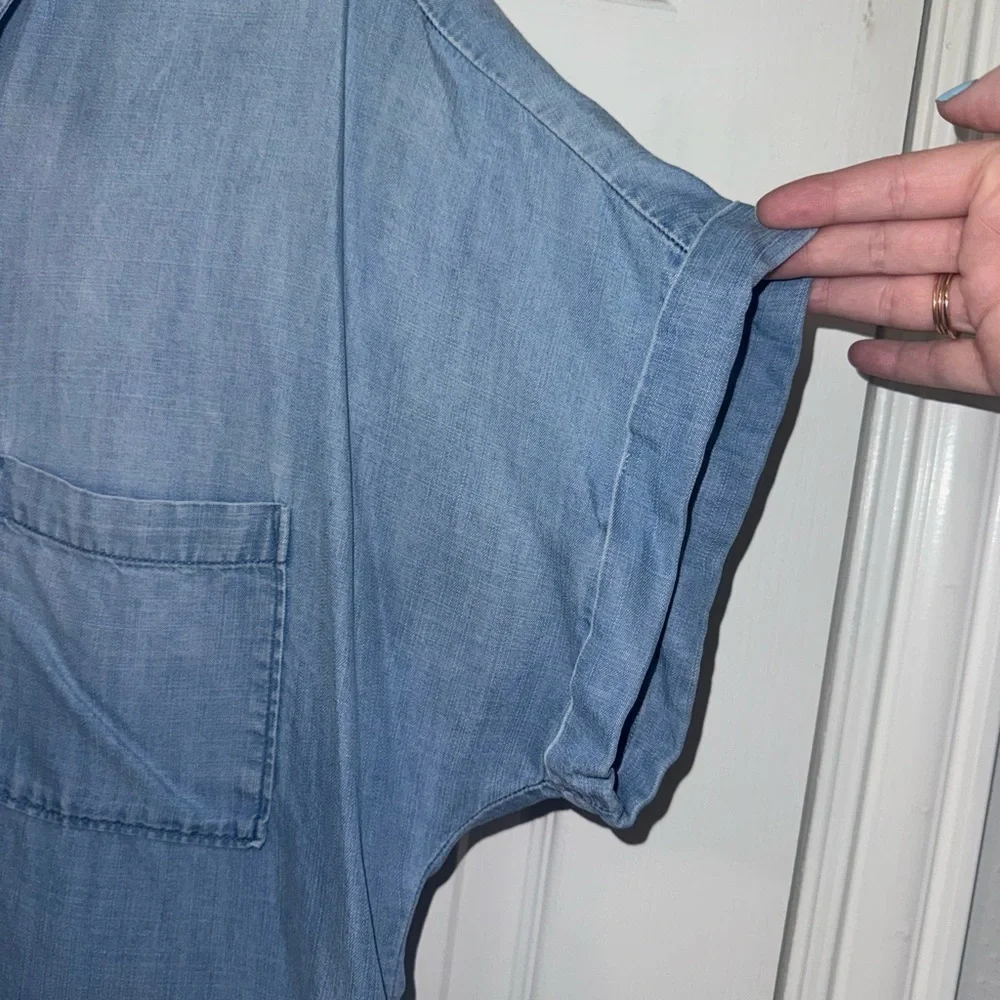 Cloth & Stone Light Blue Button Down Shirt - Picture 2 of 6
